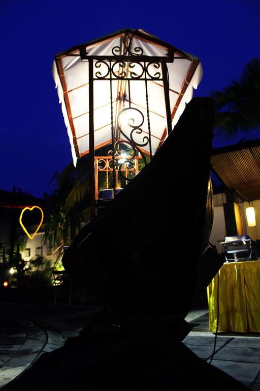 Grand Suka Hotel Пеканбару Екстериор снимка