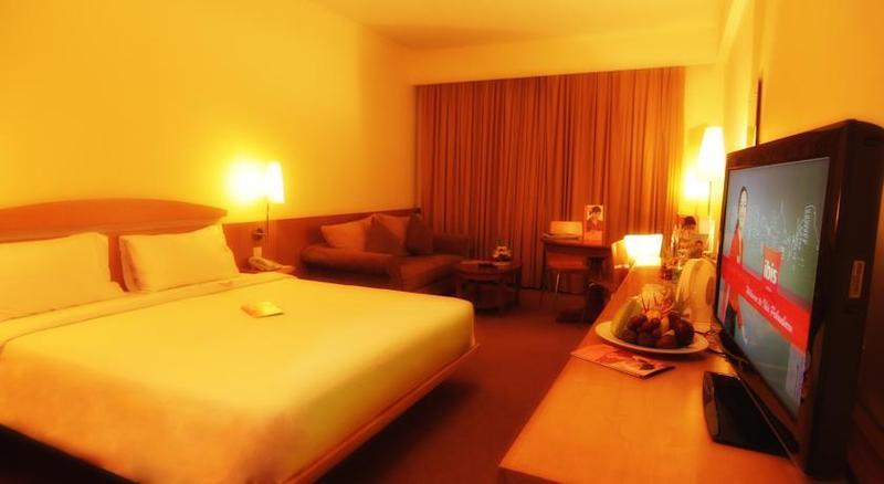 Grand Suka Hotel Пеканбару Екстериор снимка